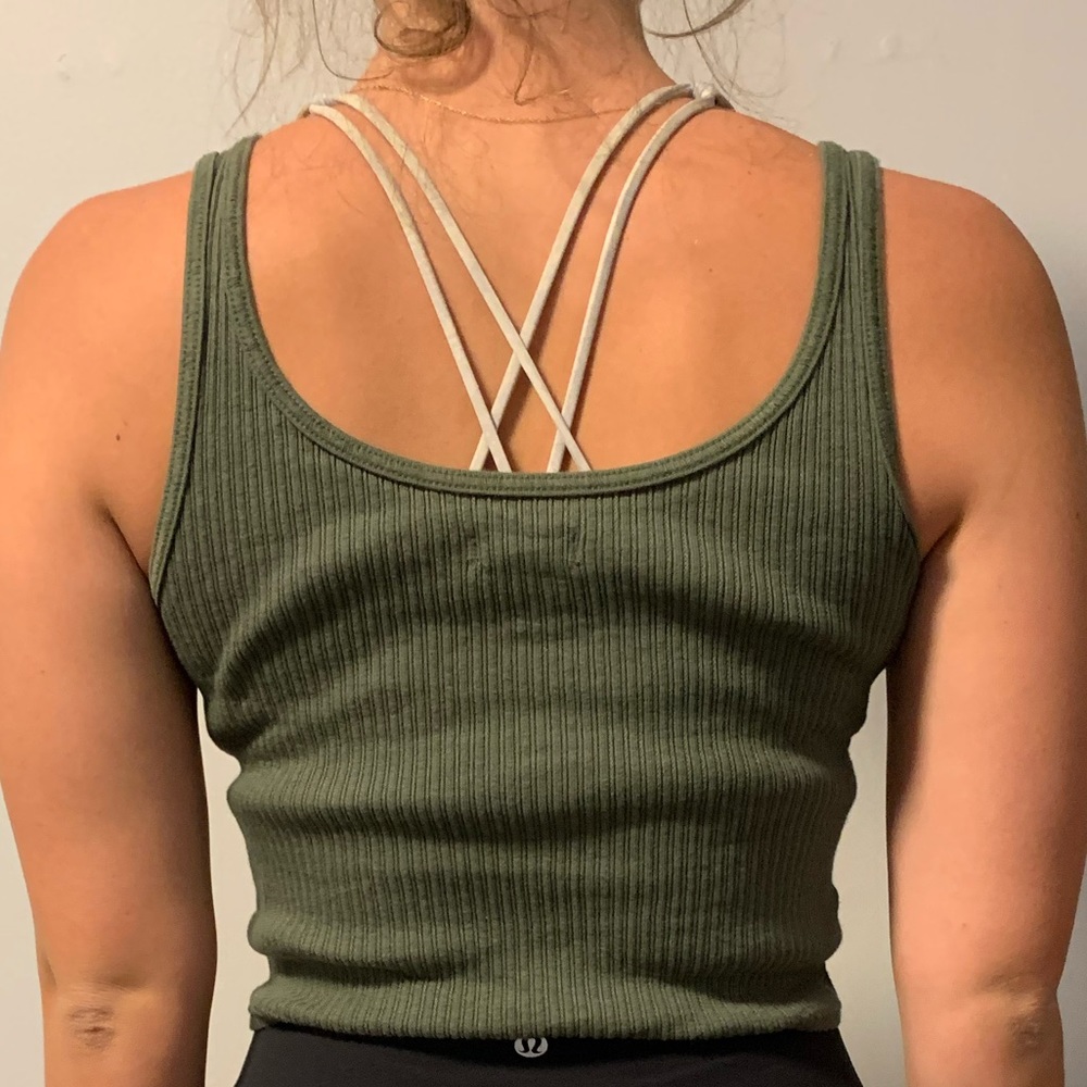 green basic tank - Picture 2 of 2